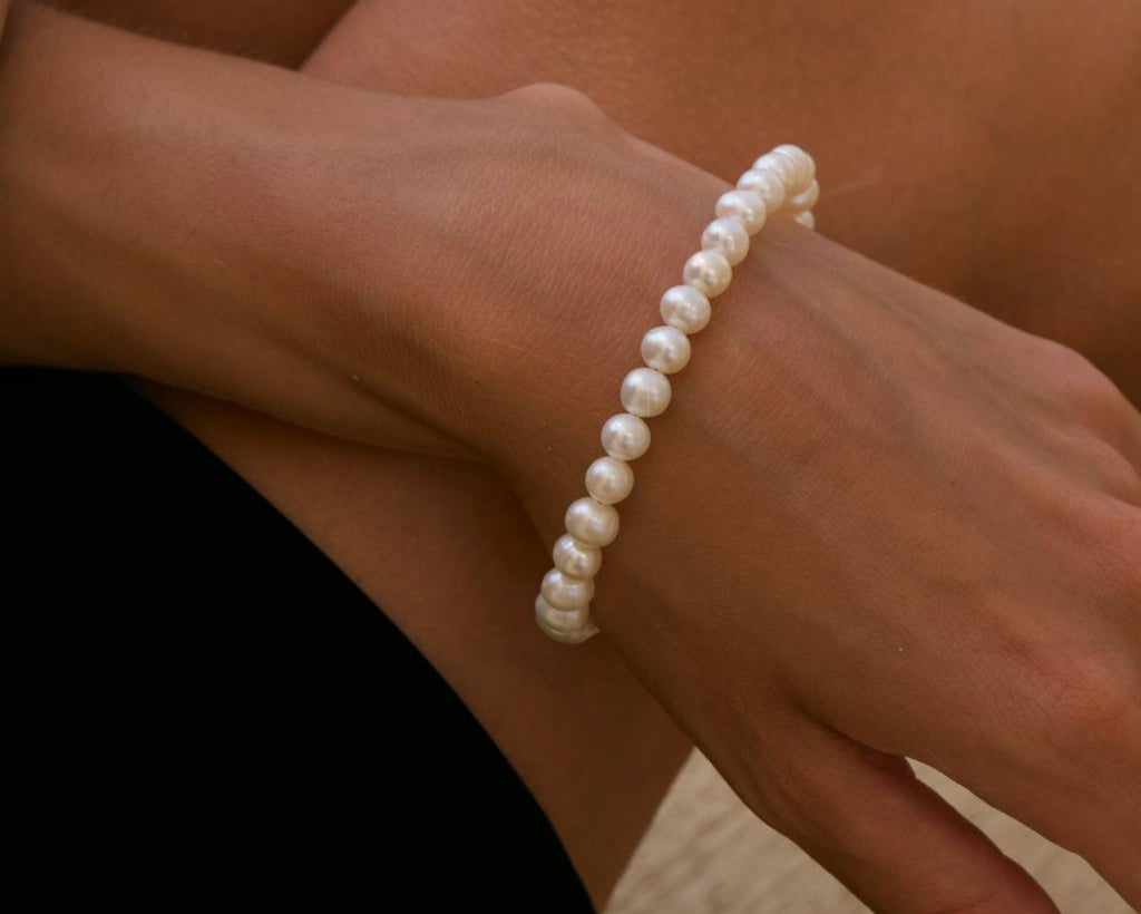 Classic pearl bracelet