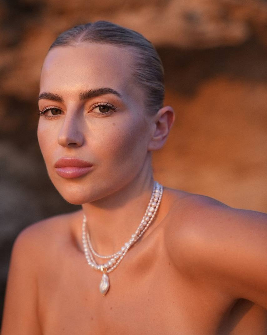 Three-layer natural pearl necklace