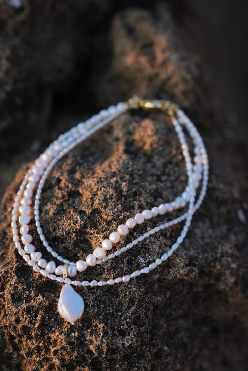 Three-layer natural pearl necklace